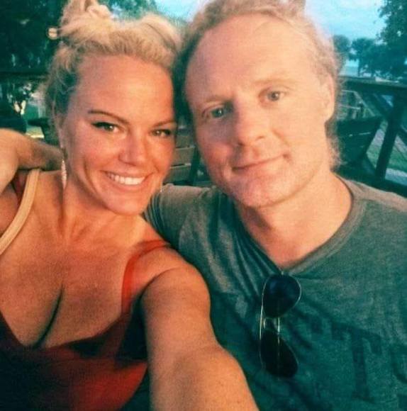 Meet your Posher, Stephanie - Picture 1 of 1